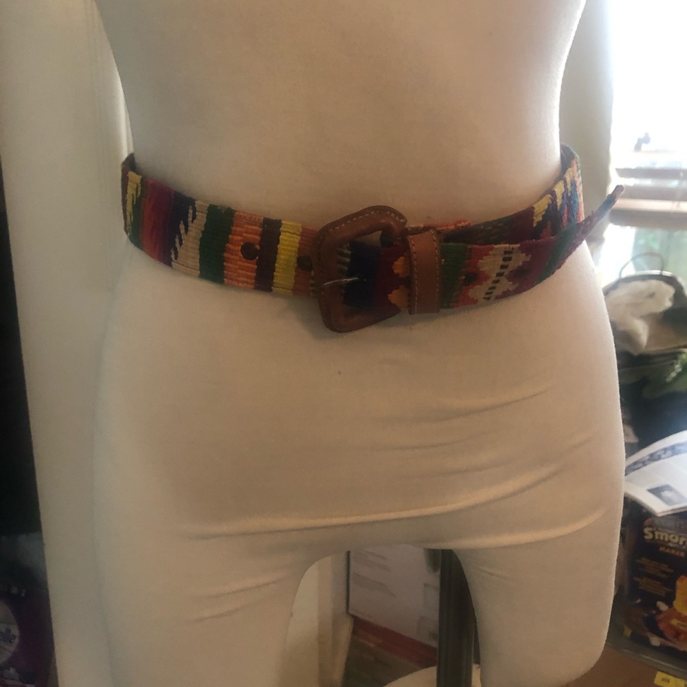 Cornucopia Vintage Guatemalan Handwoven Artsy Belt.  Size M 34” Long